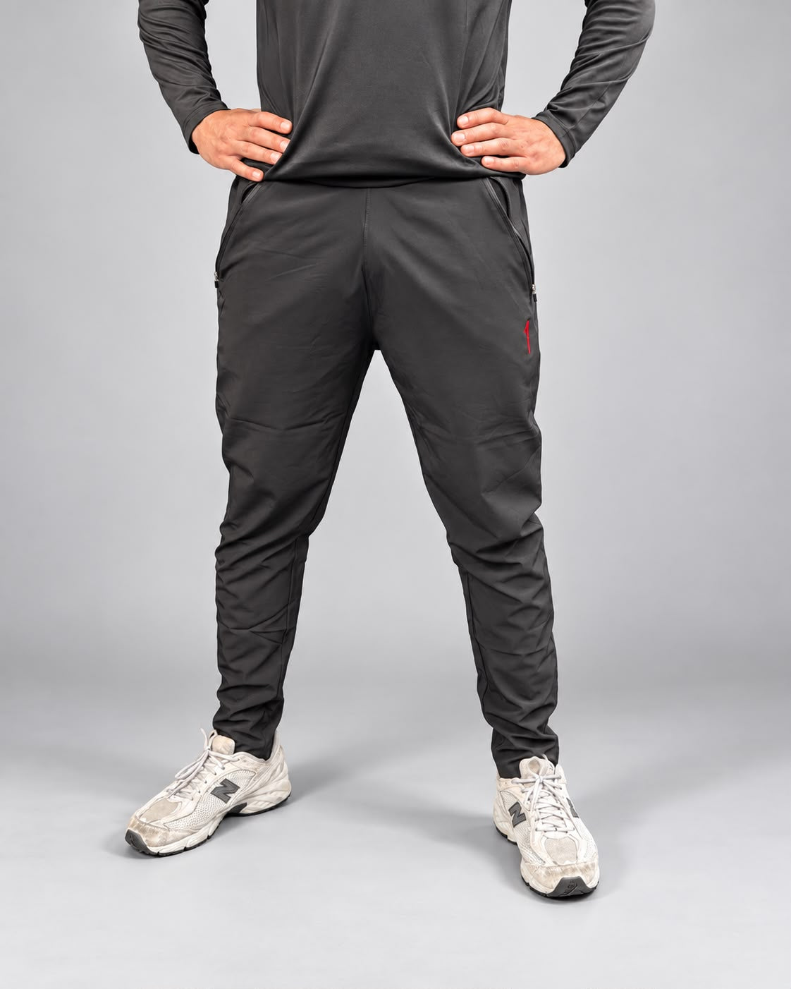 Aspire1 Technical Trousers, front view with zipped pockets